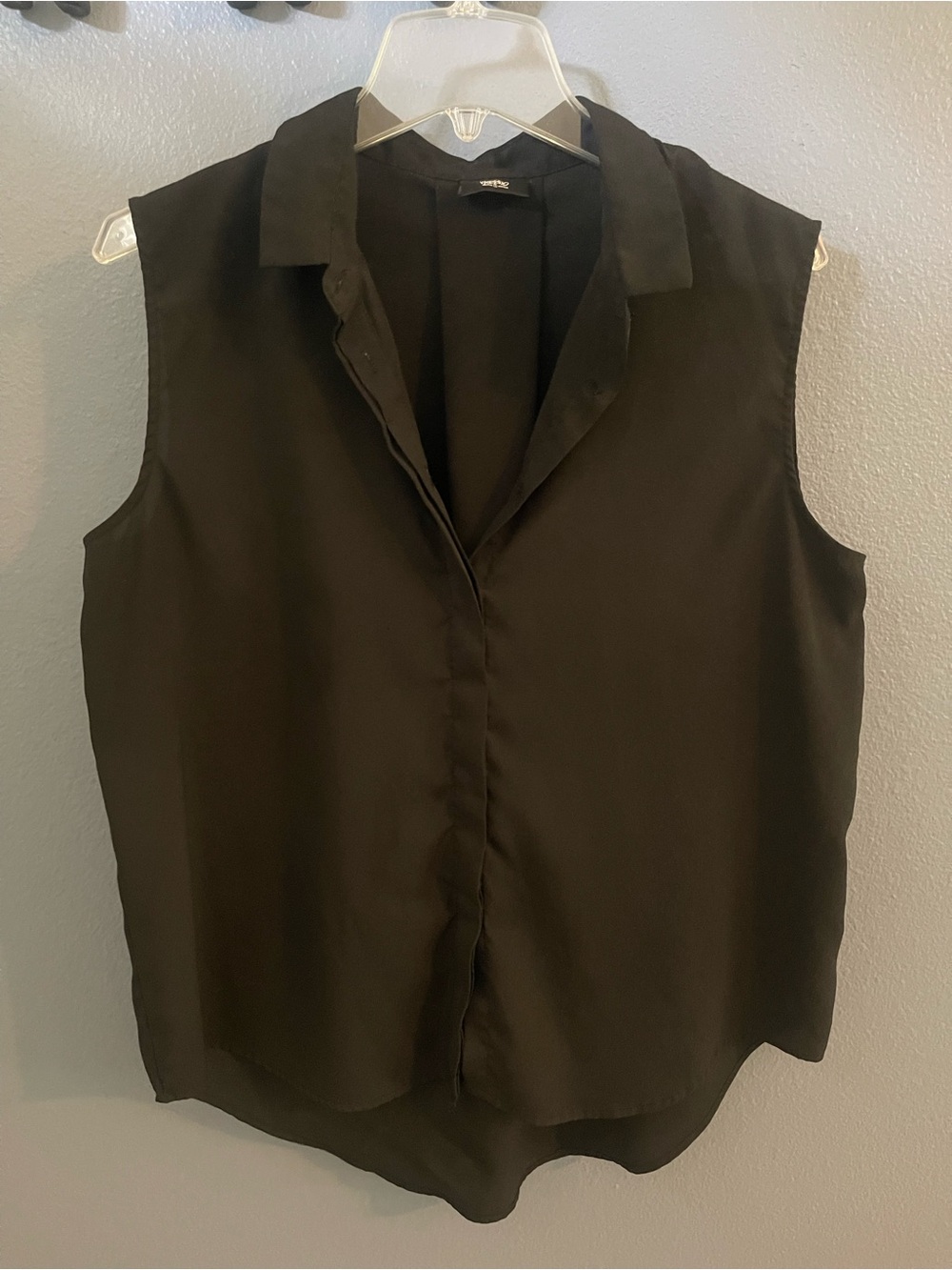 Mossimo Supply Co. Black Sleeveless Collared Blouse